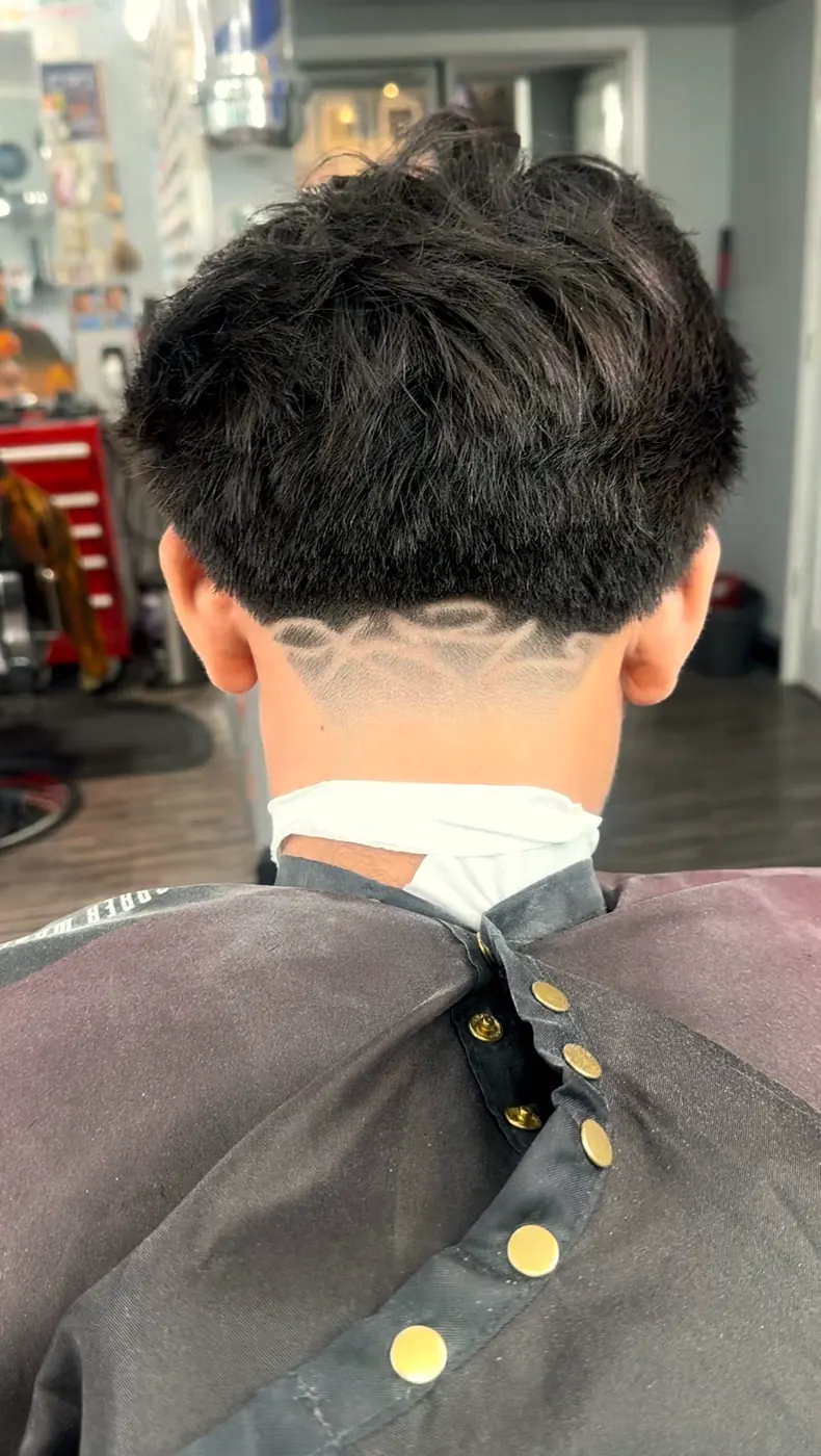 Textured top with a taper and a neck design